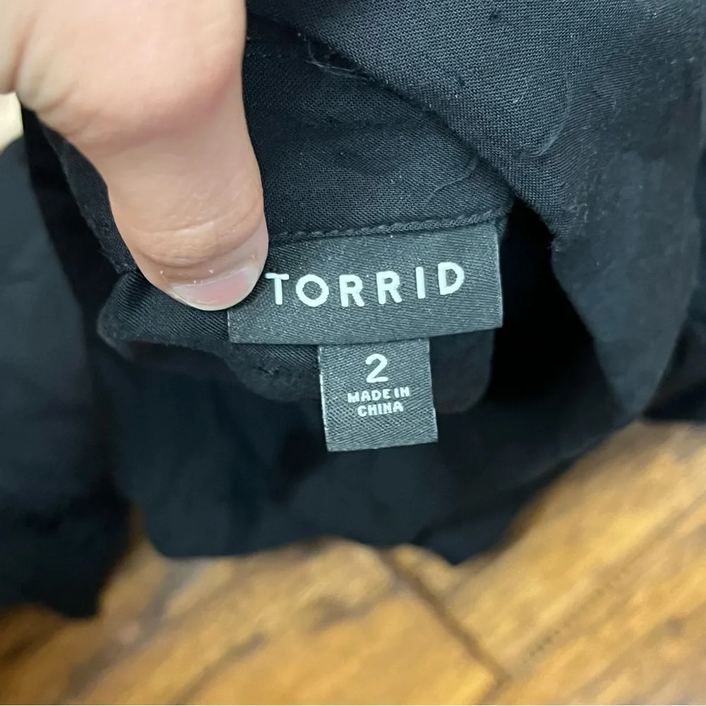 Torrid women’s maxi washable challis hi-low tiered shirt dress - Picture 3 of 6